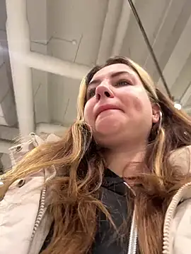 MayaMystic online show from February 4, 9:07 am