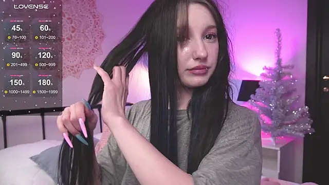 Lissa Meow  online show from January 8, 4:11 pm