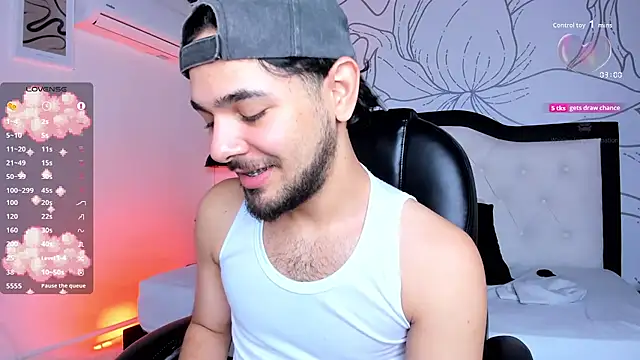 Snapshot of Samir_bear chatting on November 7, 12:49 pm Samir bear online show from November 7, 12:49 pm