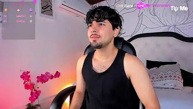 Snapshot of Samir_bear chatting on June 5, 12:55 pm Samir bear online show from June 5, 12:55 pm