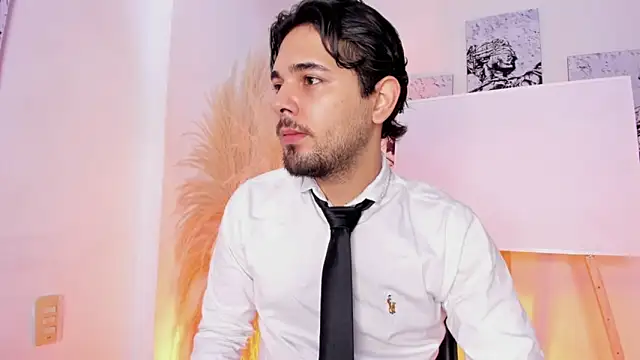 Snapshot of Samir_bear chatting on June 13, 12:47 pm Samir bear online show from June 13, 12:47 pm