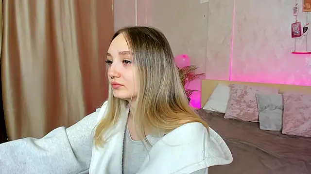 Cheryl  Brown online show from February 18, 12:59 am