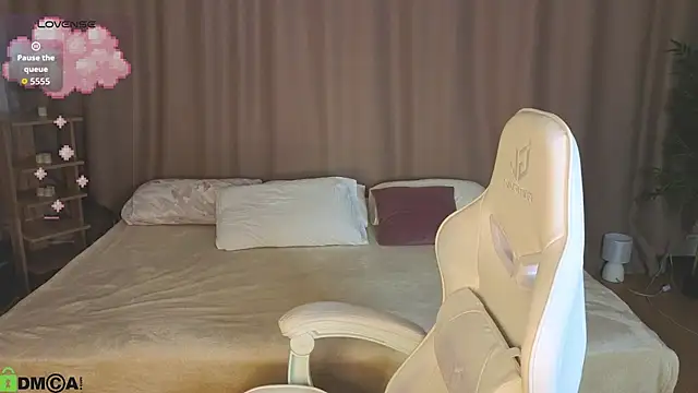 Cheryl  Brown online show from February 28, 1:39 am