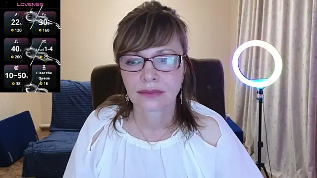 Snapshot of Miss_Moren chatting on March 21, 6:33 pm Miss Moren online show from March 21, 6:33 pm