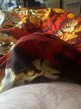 Snapshot of makedaddyhappy6 chatting on December 18, 10:21 am makedaddyhappy6 online show from December 18, 10:21 am