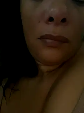 Snapshot of briannaa557 chatting on October 13, 10:48 am briannaa557 online show from October 13, 10:48 am