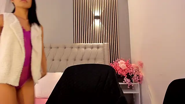 BrithanySummer online show from November 29, 4:15 am