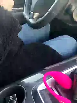 Snapshot of sansan2411 chatting on January 21, 3:32 pm sansan2411 online show from January 21, 3:32 pm