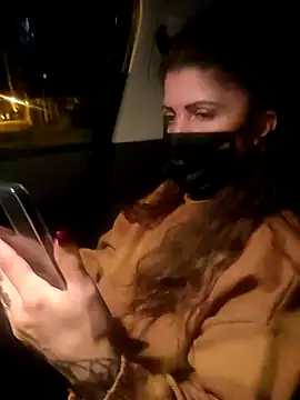 Snapshot of sansan2411 chatting on January 24, 7:18 pm sansan2411 online show from January 24, 7:18 pm