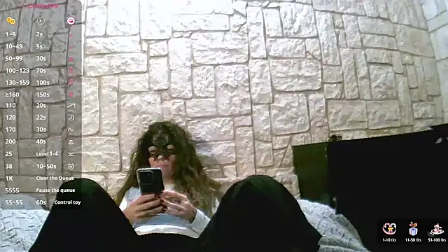 Snapshot of sansan2411 chatting on January 27, 9:22 pm sansan2411 online show from January 27, 9:22 pm