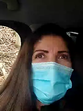 Snapshot of sansan2411 chatting on January 31, 12:18 pm sansan2411 online show from January 31, 12:18 pm