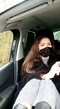 Snapshot of sansan2411 chatting on February 3, 1:40 pm sansan2411 online show from February 3, 1:40 pm