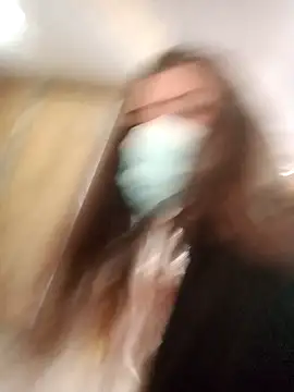 Snapshot of sansan2411 chatting on February 4, 1:38 pm sansan2411 online show from February 4, 1:38 pm