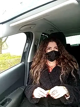 Snapshot of sansan2411 chatting on February 5, 1:33 pm sansan2411 online show from February 5, 1:33 pm