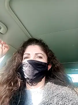 Snapshot of sansan2411 chatting on February 25, 2:11 pm sansan2411 online show from February 25, 2:11 pm