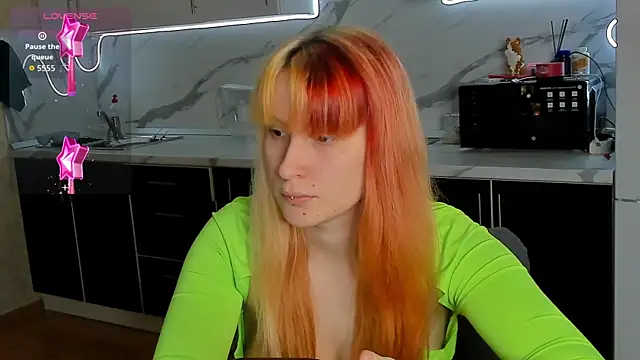 Sweet white chocolate online show from November 11, 9:42 am