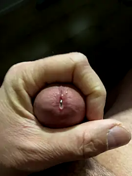 Snapshot of mikiss789 chatting on November 30, 4:49 am mikiss789 online show from November 30, 4:49 am