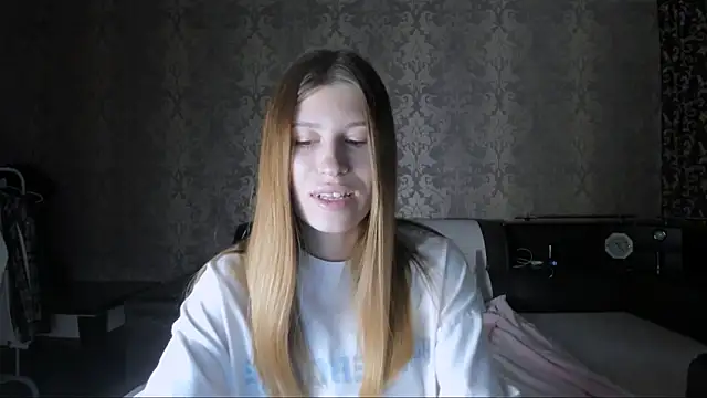 Agnes Allenn online show from October 10, 10:36 am