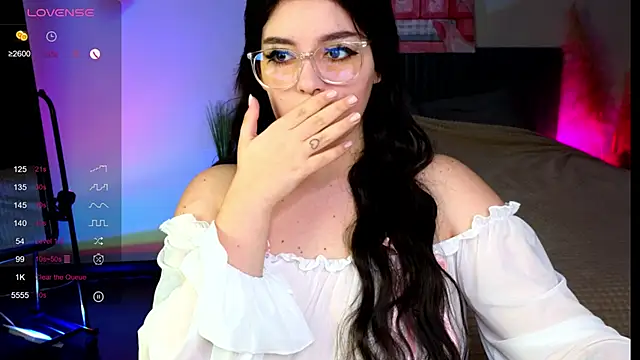 YumiYammy online show from January 4, 9:09 pm