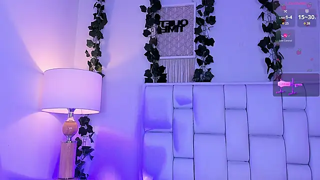 Snapshot of Miaa_gh1 chatting on June 6, 12:10 pm Miaa gh1 online show from June 6, 12:10 pm