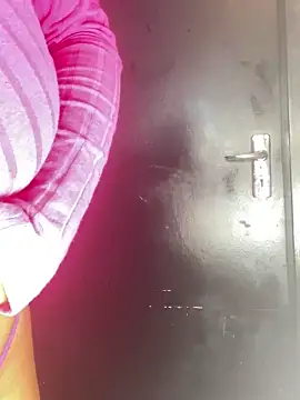 Snapshot of teddy04 chatting on March 15, 8:10 pm teddy04 online show from March 15, 8:10 pm