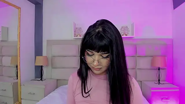 RoseCassie online show from February 26, 4:45 pm