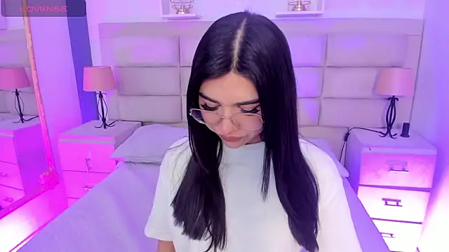 RoseCassie online show from September 9, 12:37 pm