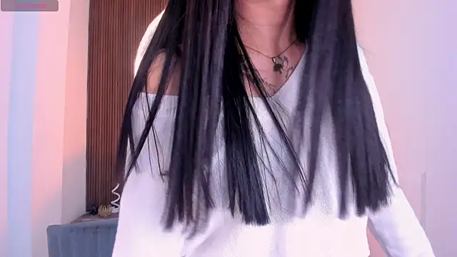 RoseCassie online show from May 4, 1:51 pm