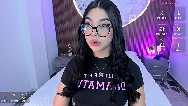 RoseCassie online show from May 19, 12:44 pm