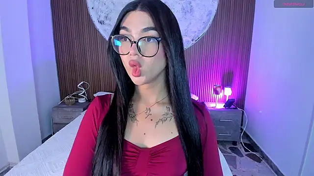 RoseCassie online show from May 20, 1:06 pm