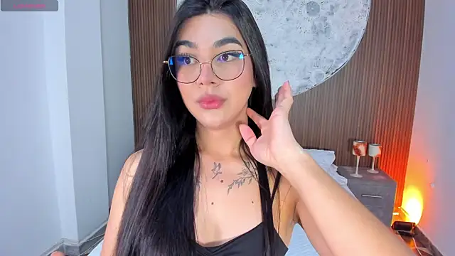 RoseCassie online show from May 23, 12:53 pm