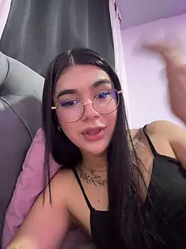 RoseCassie online show from May 24, 1:21 am