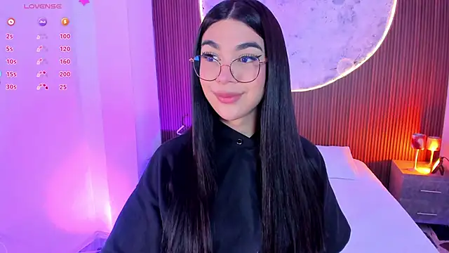 RoseCassie online show from May 24, 1:27 pm