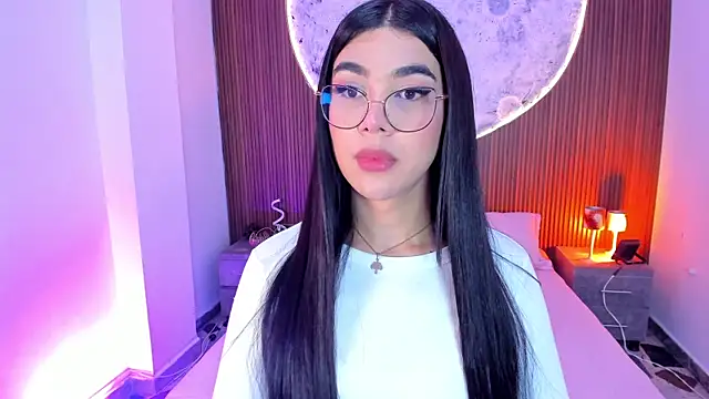 RoseCassie online show from May 26, 1:07 pm