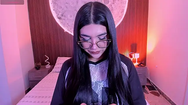 RoseCassie online show from June 19, 1:48 pm