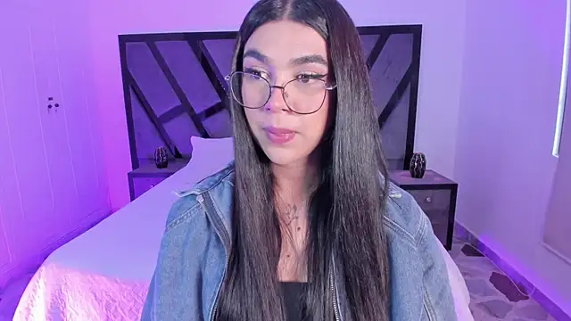 RoseCassie online show from July 5, 12:23 pm