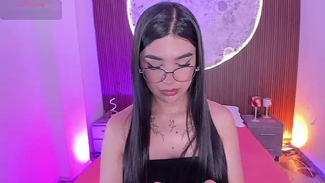 RoseCassie online show from July 22, 2:09 pm