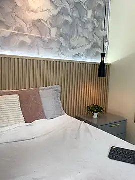 AinaraJimenez online show from January 6, 6:55 pm