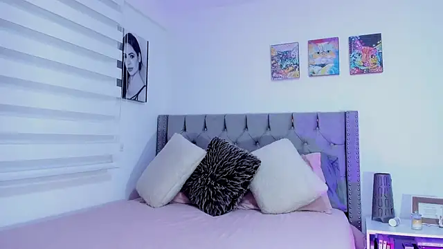 Sara Leblanc online show from February 5, 11:44 am