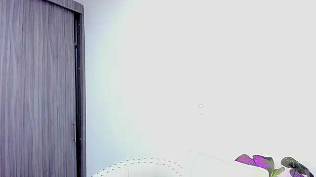 Sara Leblanc online show from February 21, 1:22 pm