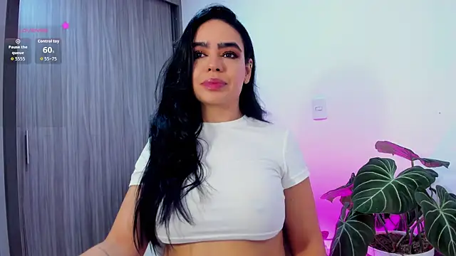 Sara Leblanc online show from February 25, 2:05 pm