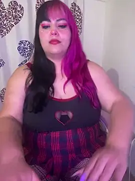 Snapshot of Pinky-Flower chatting on February 12, 4:01 am Pinky-Flower online show from February 12, 4:01 am