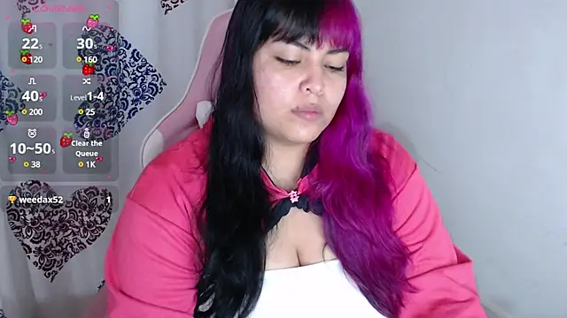 Snapshot of Pinky-Flower chatting on February 12, 11:30 pm Pinky-Flower online show from February 12, 11:30 pm