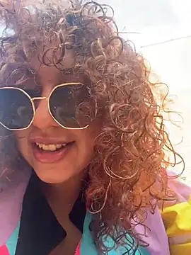 Snapshot of lauraltt chatting on November 10, 7:13 pm lauraltt online show from November 10, 7:13 pm