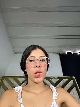 Snapshot of evaFiore chatting on June 10, 6:29 pm evaFiore online show from June 10, 6:29 pm