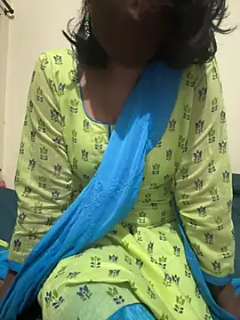 priyadevi17 online show from January 26, 7:41 pm