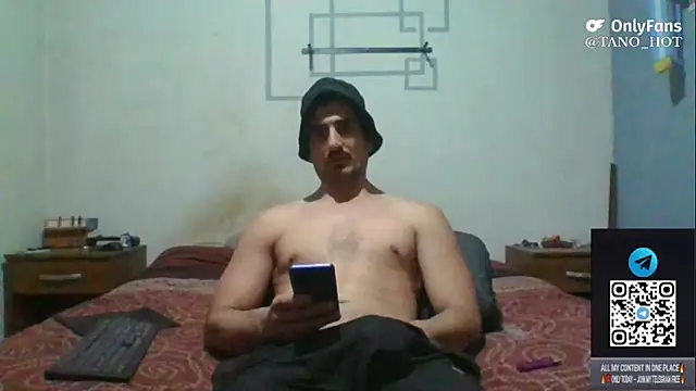 Snapshot of italianbighorse22 chatting on November 28, 5:54 am italianbighorse22 online show from November 28, 5:54 am