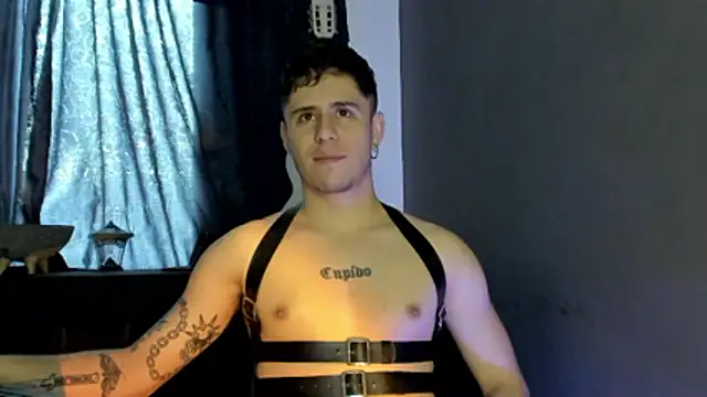 Snapshot of Antonello_Vannucci chatting on November 6, 3:35 pm Antonello Vannucci online show from November 6, 3:35 pm