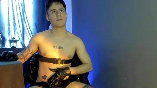 Snapshot of Antonello_Vannucci chatting on November 12, 4:18 pm Antonello Vannucci online show from November 12, 4:18 pm