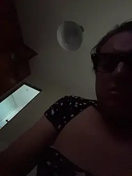 Snapshot of NikkelSofia chatting on October 24, 10:50 pm NikkelSofia online show from October 24, 10:50 pm